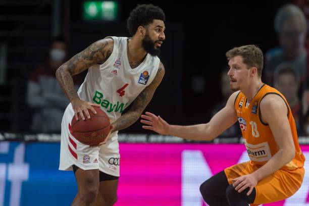 事中看到张 事中看到张